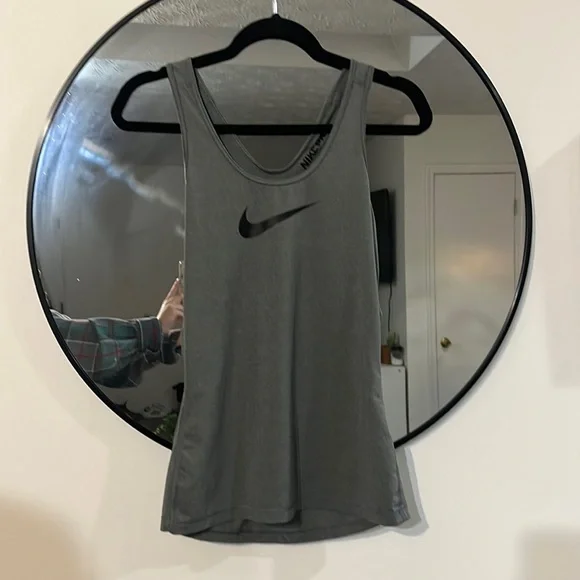 Nike Pro Razorback TankTop - Picture 1 of 2